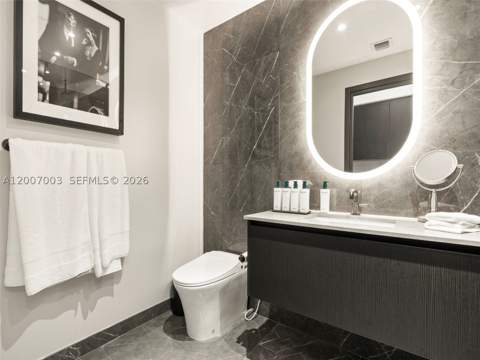 20 NE 11th St 4202, Miami FL - photo 7 of 32