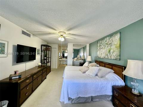 301 174th St 2020, Sunny Isles Beach FL - photo 13 of 37