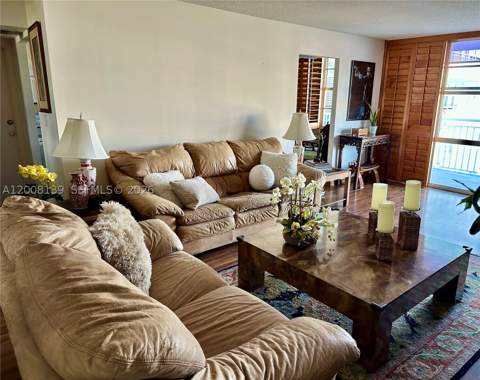 301 174th St 2020, Sunny Isles Beach FL - photo 6 of 37