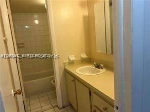 6950 W 6th Ave 415, Hialeah FL - photo 9 of 18