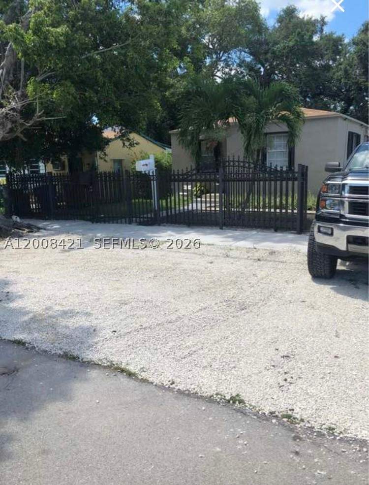 3 bedroom SingleFamilyResidence at 1342 NW 42nd St, N Miami Estates, Miami — photo 2