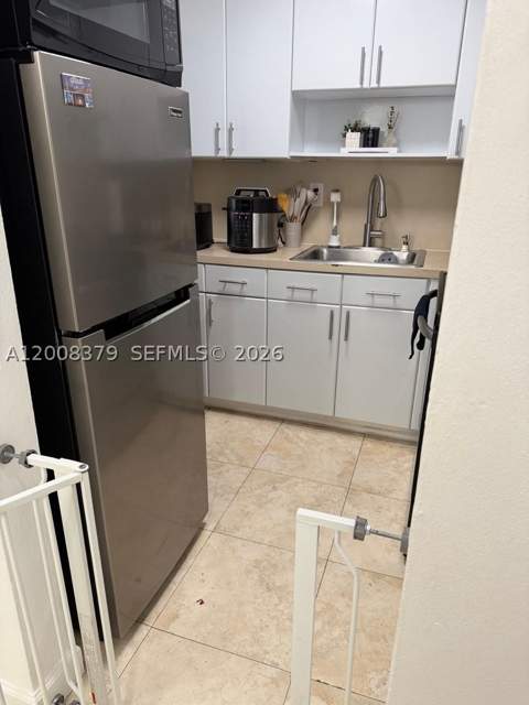 4370 NW 11th St 206, Miami FL - photo 6 of 17