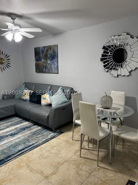 4370 NW 11th St 206, Miami FL - photo 8 of 17