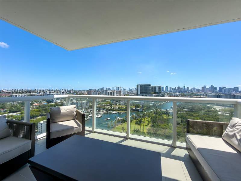 2 bedroom Condominium at 1861 NW S River Dr 2308, Terrazas Riverpark Villag, Miami — photo 3