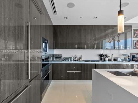 3250 NE 188th St 505, Aventura FL - photo 12 of 51