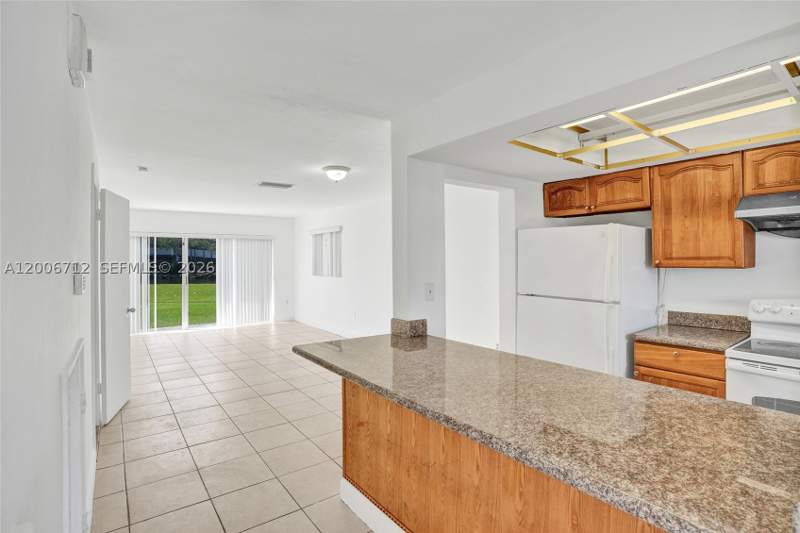 2 bedroom Condominium at 7344 SW 82nd St C114, Village At Dadeland Condo, Miami — photo 4