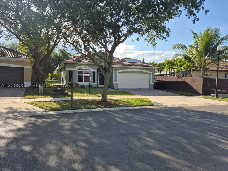 3 bedroom SingleFamilyResidence at 161 SE 22nd Ter, Ventanas At Homestead, Homestead — photo 2