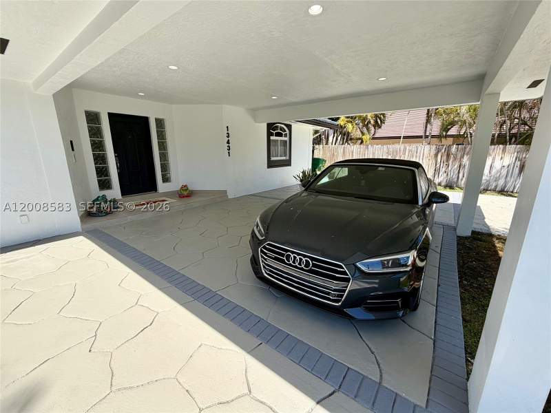 5 bedroom SingleFamilyResidence at 13431 SW 32nd St, J G Heads Farms Sub, Miami — photo 5