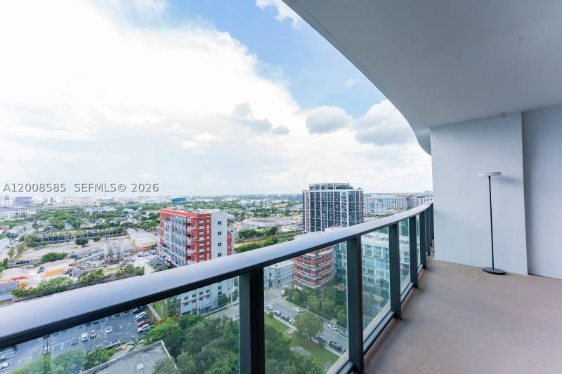 1 bedroom Condominium at 1600 NE 1st Ave 1814, CANVAS CONDO, Miami — photo 2