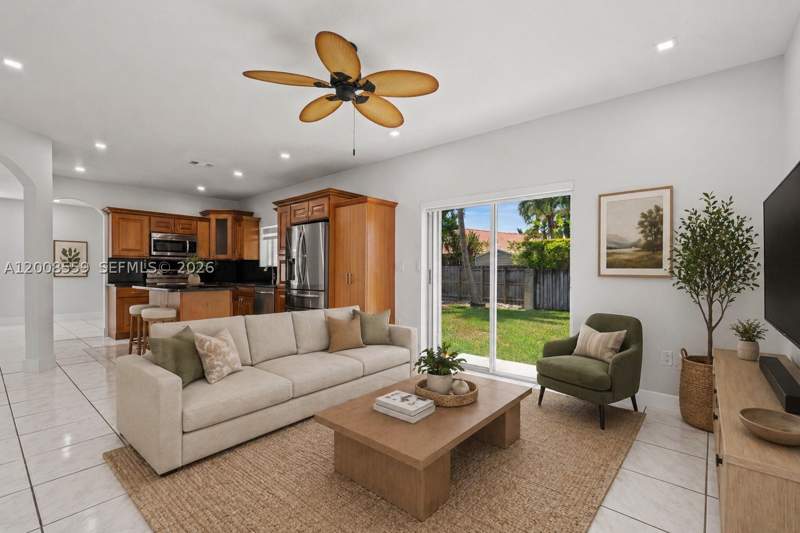 4 bedroom SingleFamilyResidence at 9576 SW 162nd Path, Monaco Estates At Kendall, Miami — photo 3