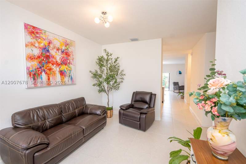 4 bedroom Townhouse at 28643 SW 129th Ct, Cambridge Estates First A, Homestead — photo 4