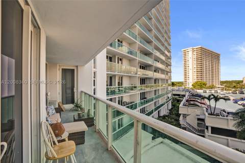 100 Bayview Dr 401, Sunny Isles Beach FL - photo 7 of 45