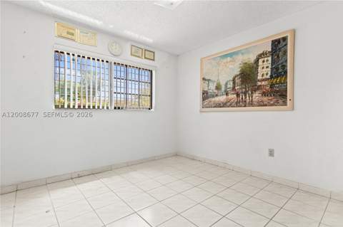 8800 NW 118th St, Hialeah Gardens FL - photo 6 of 20