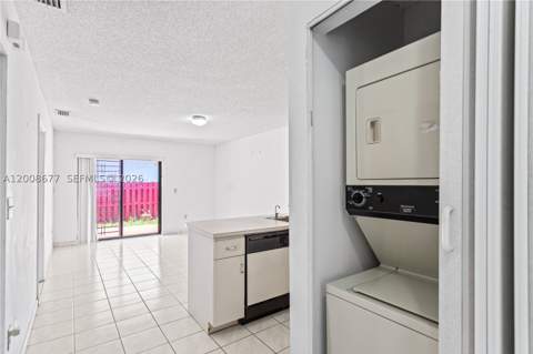8800 NW 118th St, Hialeah Gardens FL - photo 8 of 20