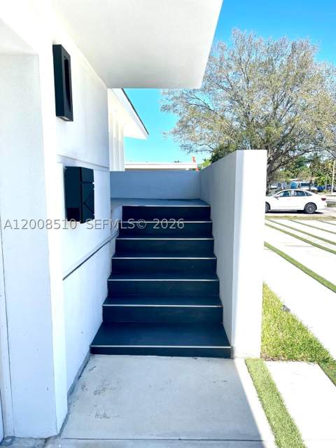 19960 Highland Lakes Blvd, Miami FL - photo 10 of 18