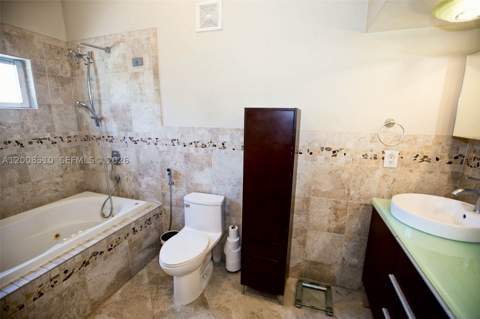 19960 Highland Lakes Blvd, Miami FL - photo 14 of 18