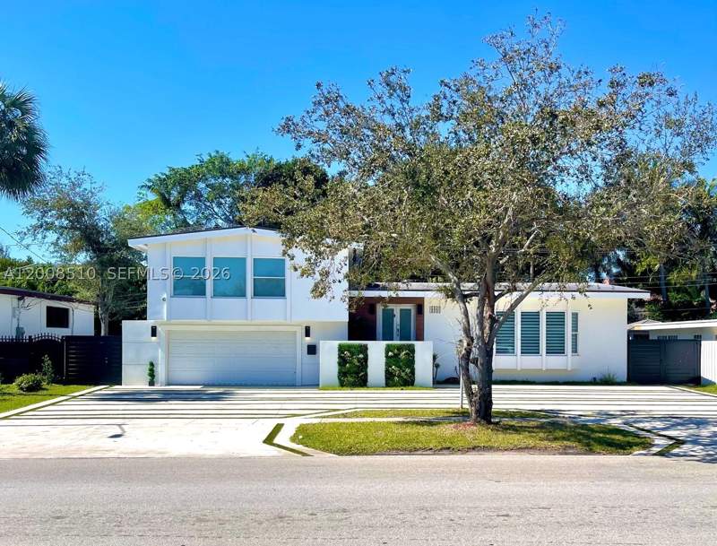 5 bedroom SingleFamilyResidence at 19960 Highland Lakes Blvd, Highland Lakes Sec 2, Miami — photo 3