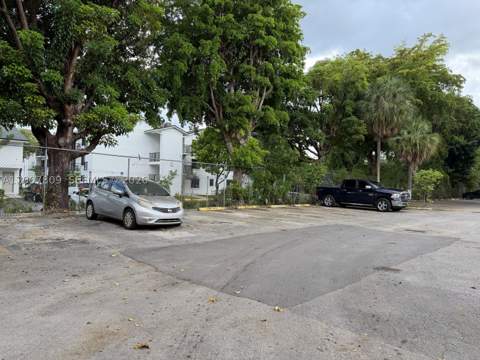 1910 W 56th St 3121B, Hialeah FL - photo 23 of 51