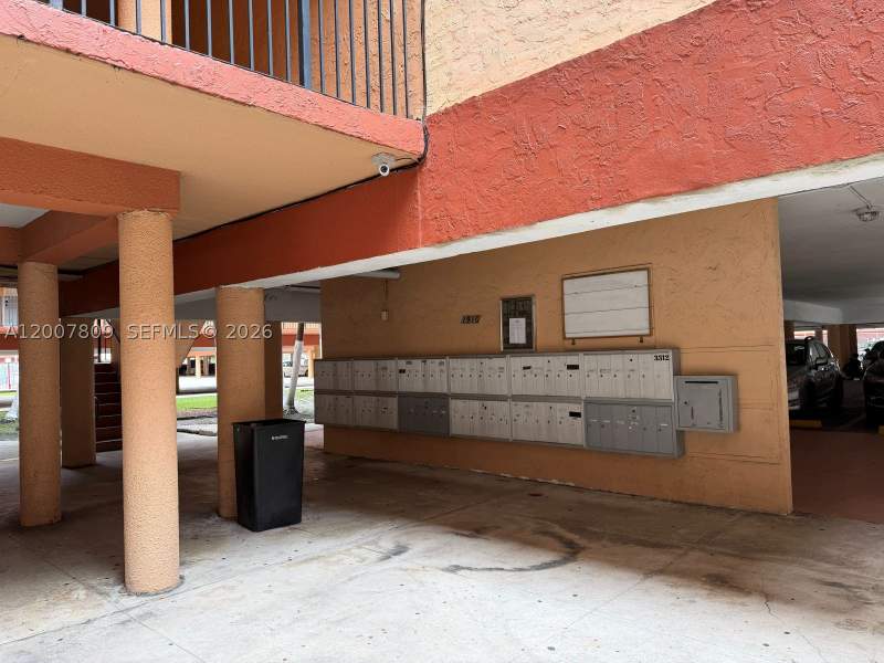 2 bedroom Condominium at 1910 W 56th St 3121B, Palm-West Gardens Condo, Hialeah — photo 5