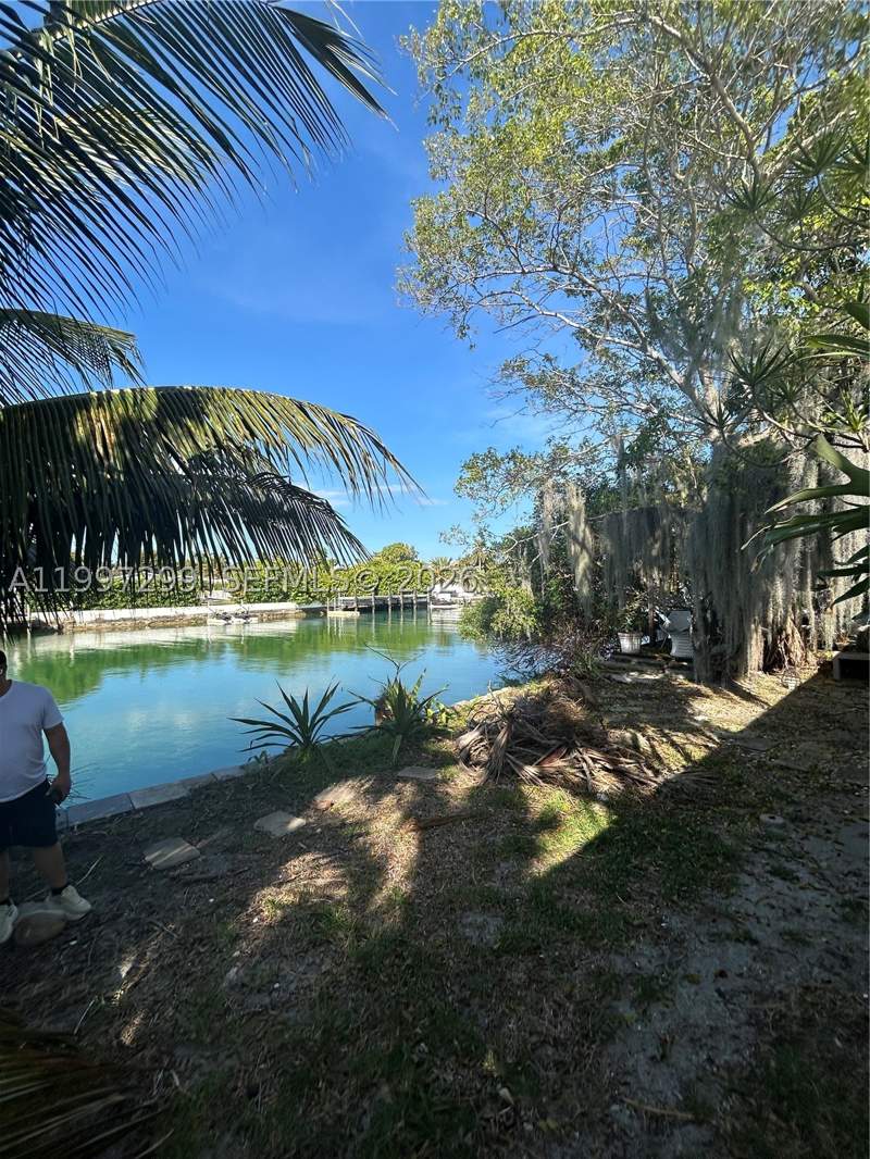 2 bedroom Condominium at 1785 Calais Dr 6, 1785-1795 Condo Inc, Miami Beach — photo 2