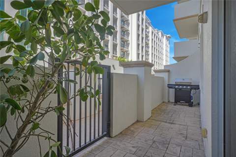 4100 Salzedo St 411, Coral Gables FL - photo 24 of 29