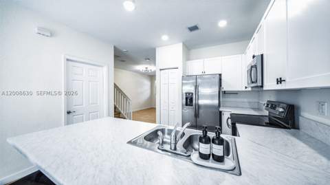 144 SE 34th Ave, Homestead FL - photo 9 of 27