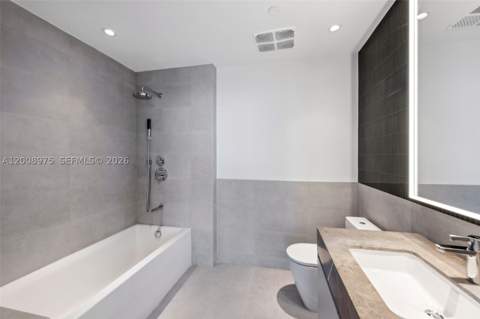 500 Alton Rd. 3004, Miami Beach FL - photo 19 of 31