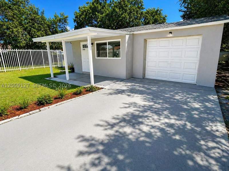 2 bedroom SingleFamilyResidence at 1930 NW 87th St, Everglades Ave Heights Ad, Miami — photo 2