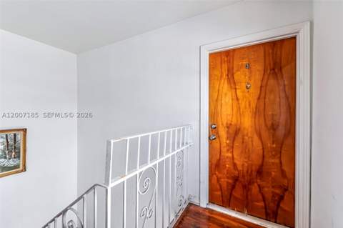 7407 Byron Ave 3, Miami Beach FL - photo 11 of 30