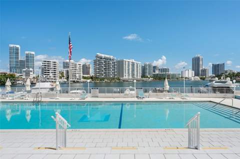 900 Bay Dr 421, Miami Beach FL - photo 22 of 23