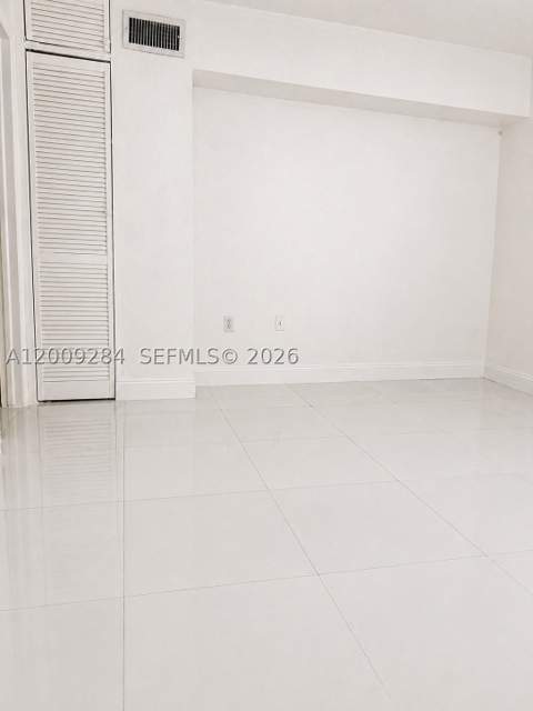 1300 W 47th Pl 218A, Hialeah FL - photo 11 of 19