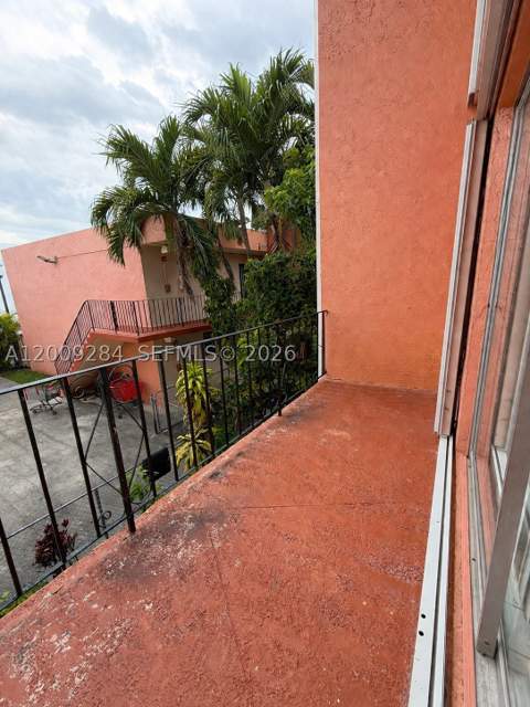 1300 W 47th Pl 218A, Hialeah FL - photo 19 of 19