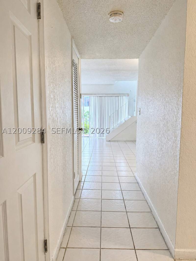 1 bedroom Condominium at 1300 W 47th Pl 218A, Bella Villas Condo, Hialeah — photo 2