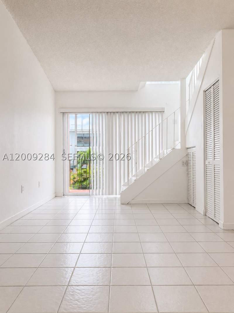 1 bedroom Condominium at 1300 W 47th Pl 218A, Bella Villas Condo, Hialeah — photo 3