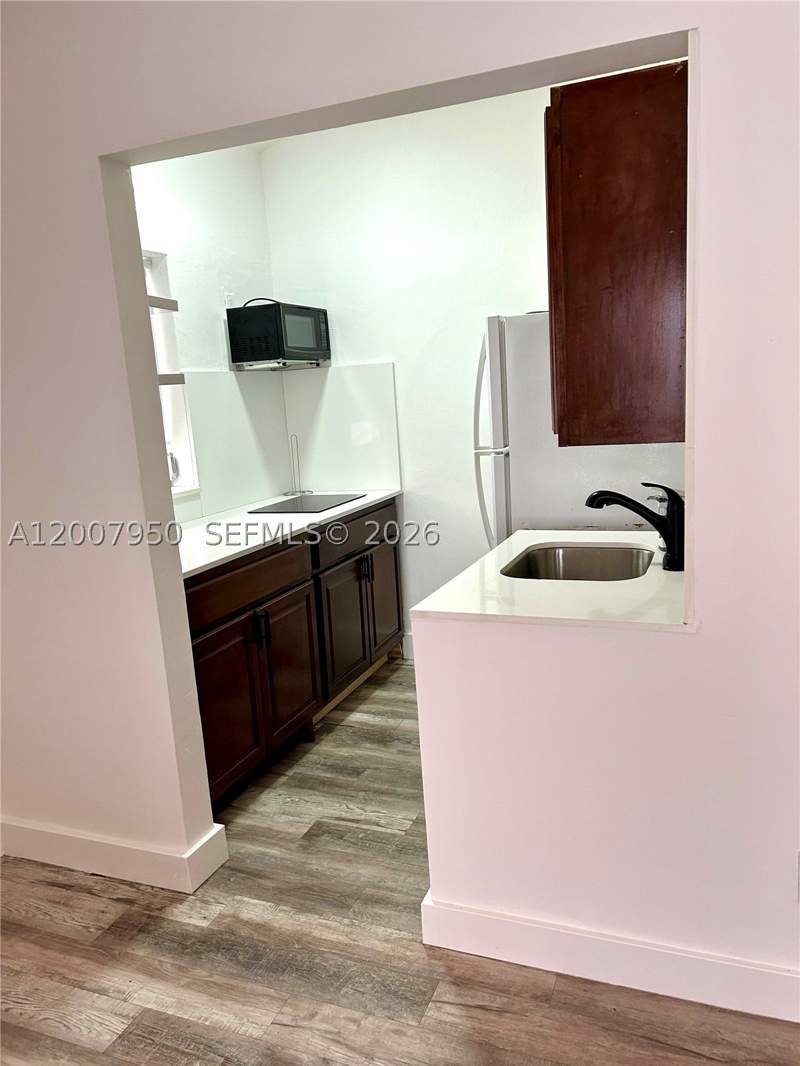 1 bedroom Condominium at 215 30th St 17, Carmel Villas Condo, Miami Beach — photo 3
