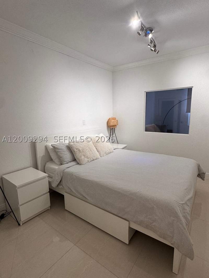 0 bedroom Condominium at 2301 Collins Ave 427, Roney Palace Condo, Miami Beach — photo 5