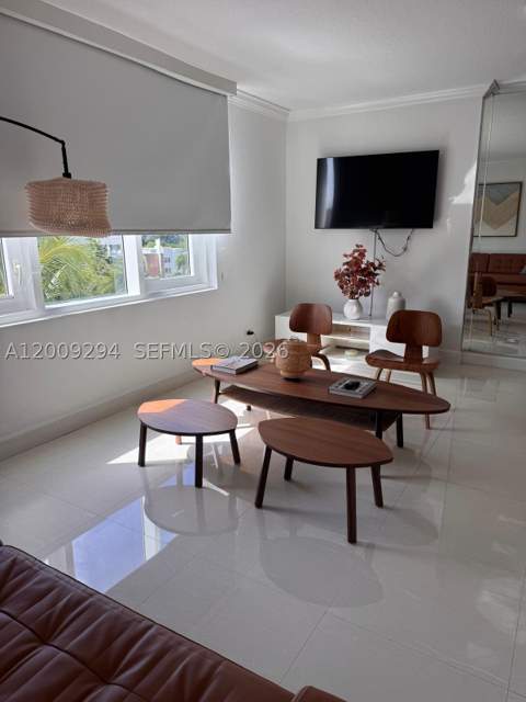 2301 Collins Ave 427, Miami Beach FL - photo 7 of 25