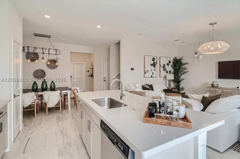 3 bedroom Townhouse at 1676 SE 8th Ave, Cedar At Keys Gate, Homestead — photo 2