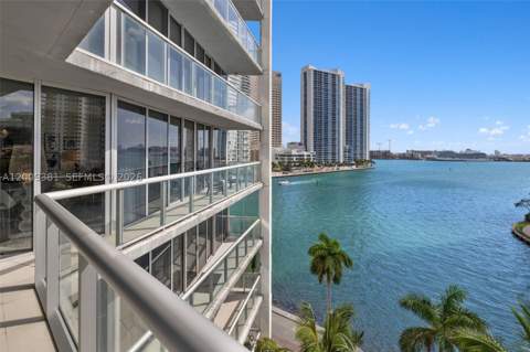 465 Brickell Ave 701, Miami FL - photo 21 of 78
