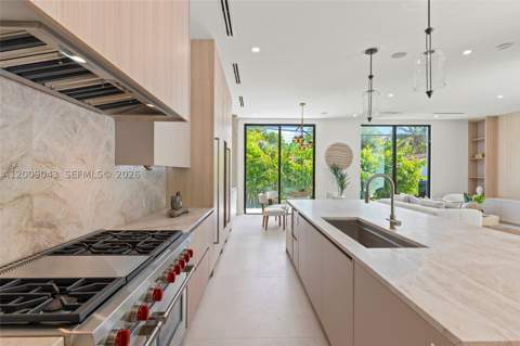 730 Zamora Ave, Coral Gables FL - photo 17 of 59
