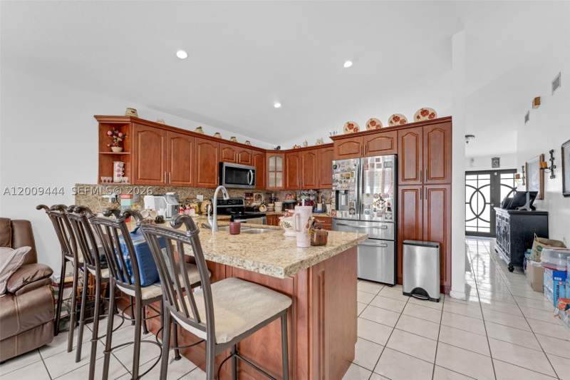 4 bedroom SingleFamilyResidence at 14240 SW 171st St, Maralex Homes, Miami — photo 5