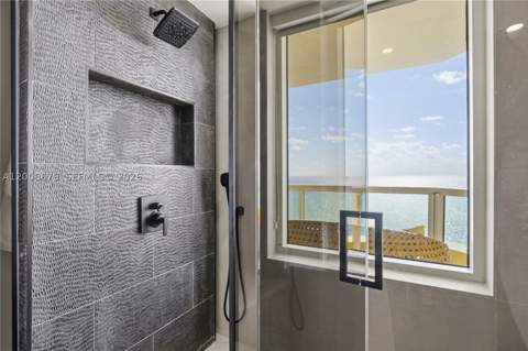 17875 Collins Ave 3906, Sunny Isles Beach FL - photo 20 of 34