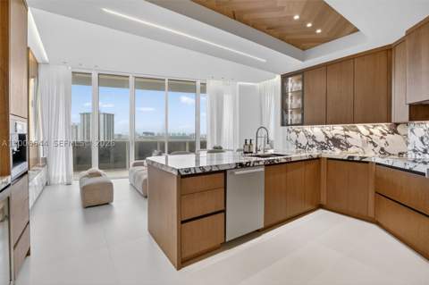 4100 Island Blvd 904, Aventura FL - photo 14 of 62