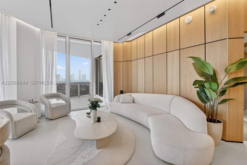 3 bedroom Condominium at 4100 Island Blvd 904, Bellini At Williams Islan, Aventura — photo 2