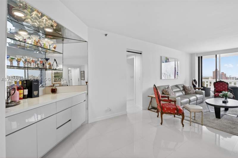 2 bedroom Condominium at 3000 Island Blvd 2404, 3000 Isl Blvd Williams Is, Aventura — photo 2