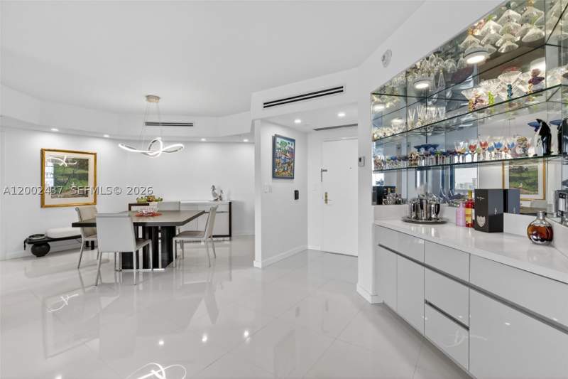 2 bedroom Condominium at 3000 Island Blvd 2404, 3000 Isl Blvd Williams Is, Aventura — photo 3
