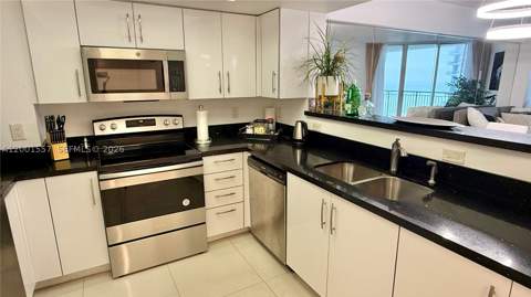 17375 Collins Ave 1006, Sunny Isles Beach FL - photo 7 of 47