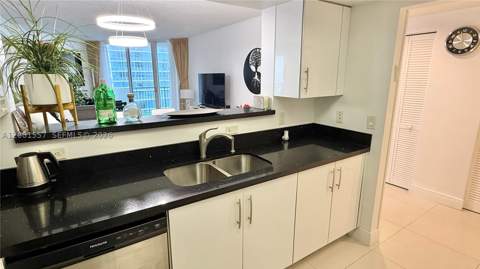 17375 Collins Ave 1006, Sunny Isles Beach FL - photo 9 of 47