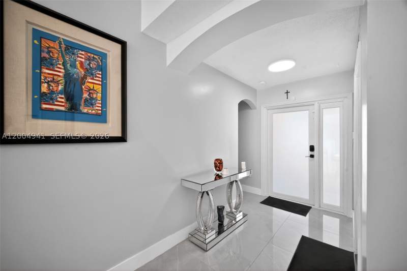 3 bedroom SingleFamilyResidence at 14471 SW 136th Pl, Silver Lakes West Amend, Miami — photo 2