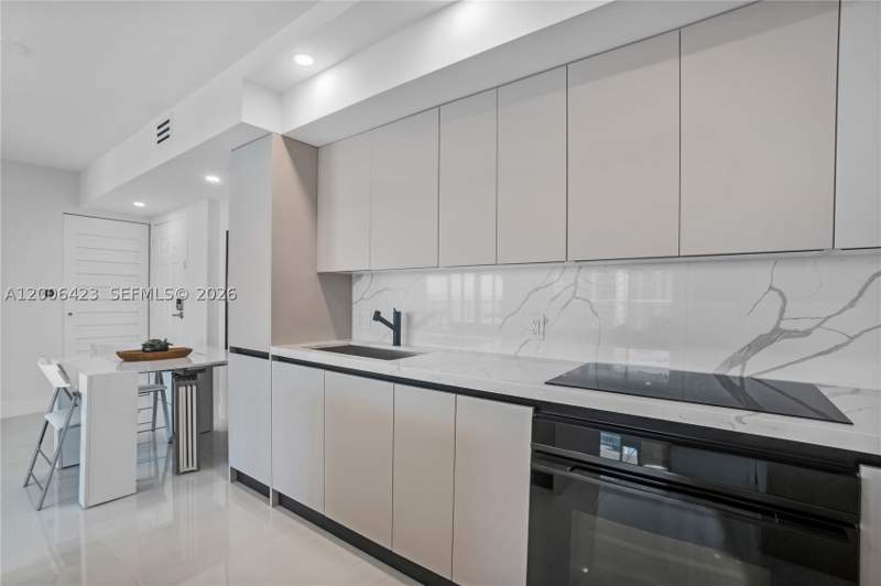 2 bedroom Condominium at 1155 Brickell Bay Dr 2003, The Mark On Brickell Cond, Miami — photo 4